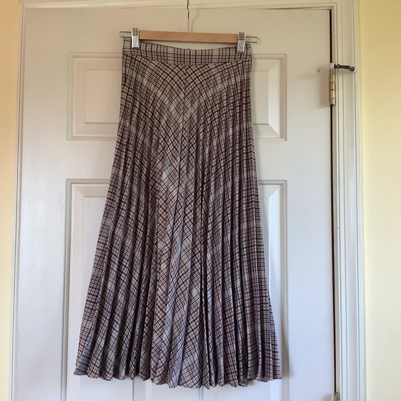 Stradivarius Diamond Plaid Pleated Long Skirt Beige Brown SZ XS - Picture 1 of 11